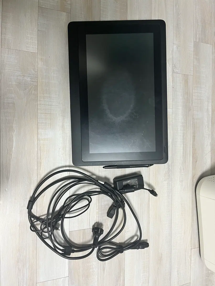 와콤 신티크dtk-1660