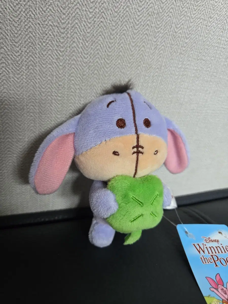 디즈니 푸우 이요르 인형 네잎클로버