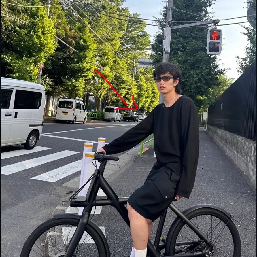 Strong pack tee 롱슬리브