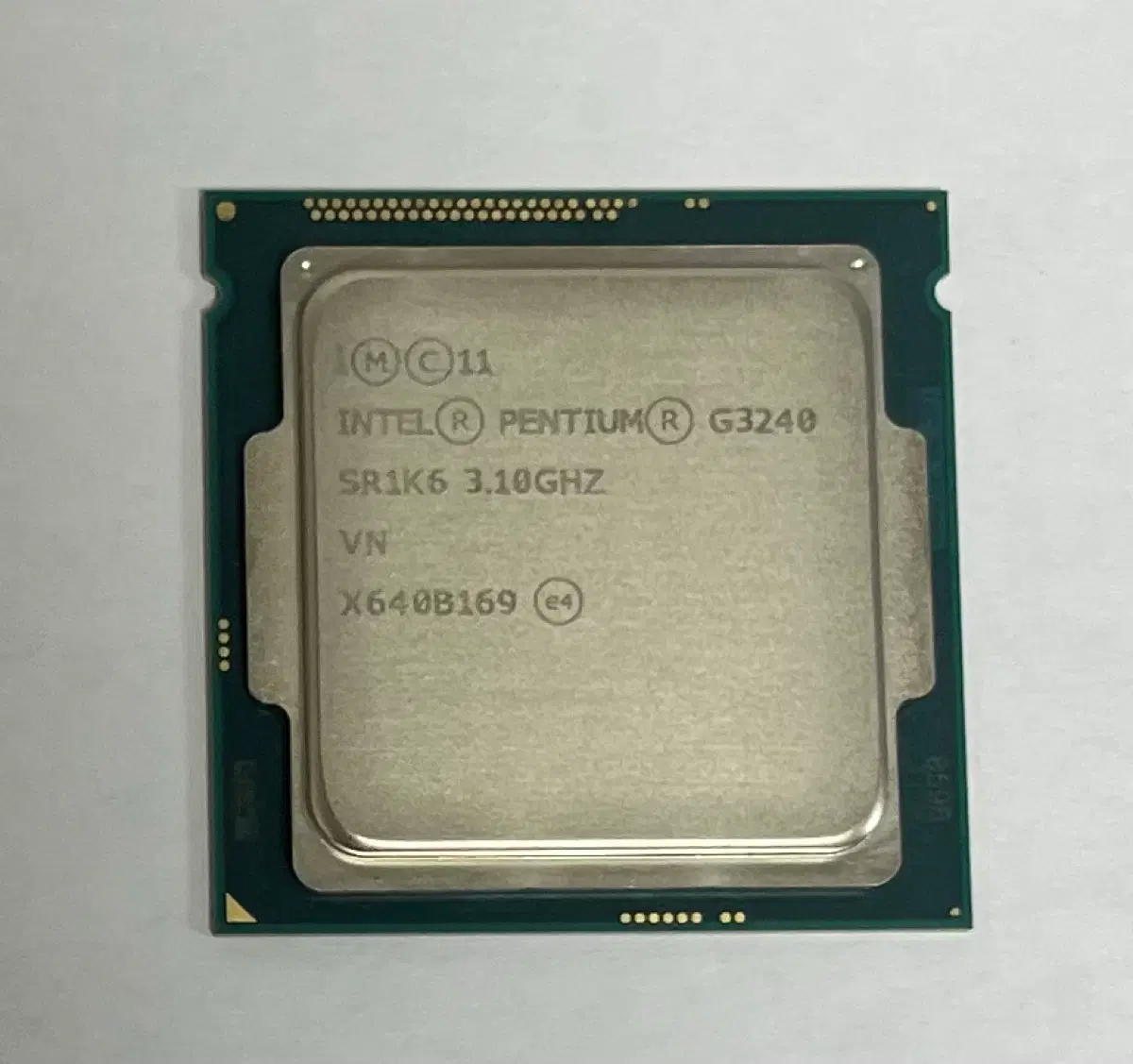 인텔 펜티엄 G3240