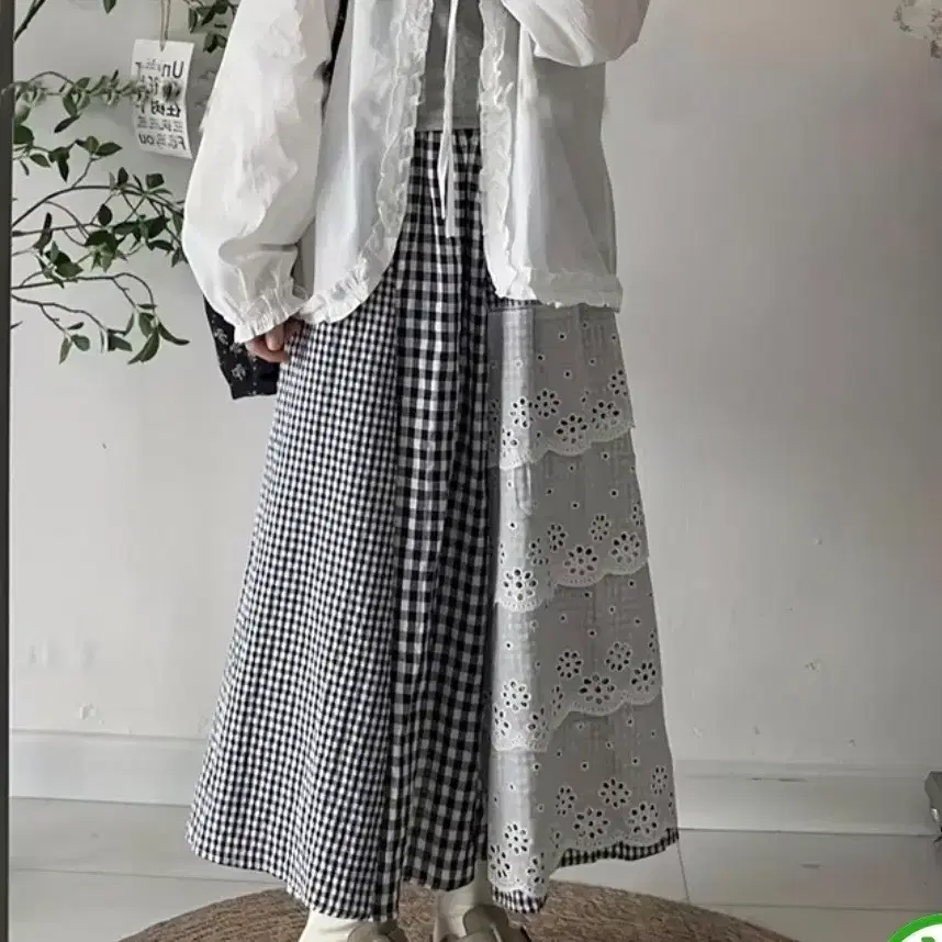 레이스 패치 롱스커트