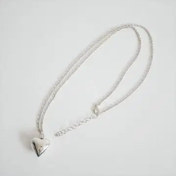 petite robe noire 하트 목걸이 정가 25,300엔