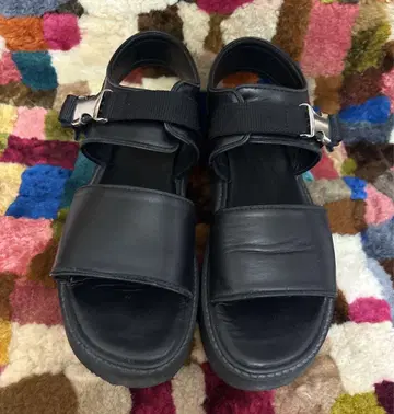 더 래커스