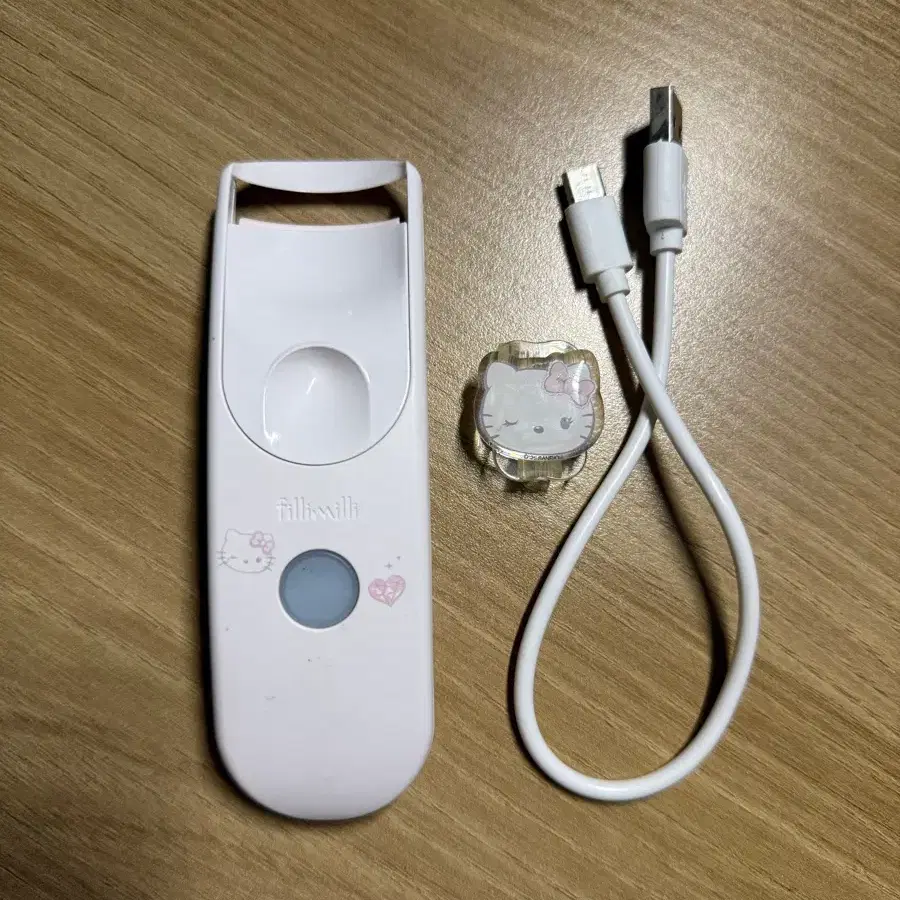 필리밀리 히팅뷰러 천사 헬로키티