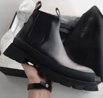 JIL SANDER 질 샌더 블랙 사이드 고어 부츠 41