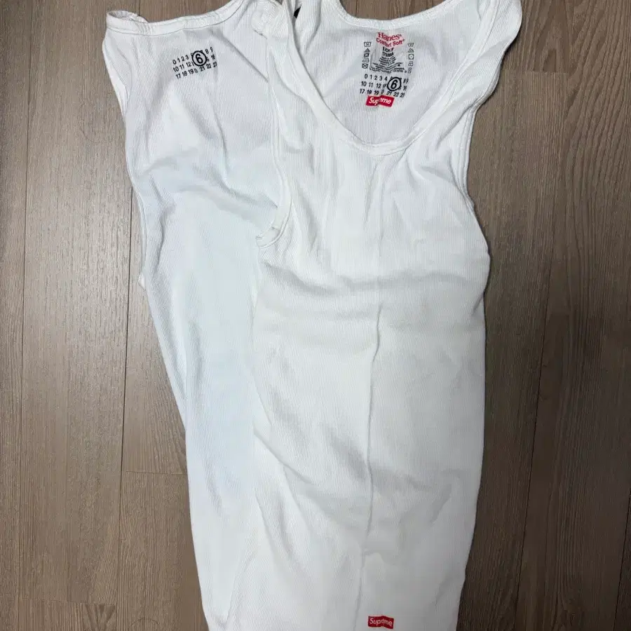 슈프림 메종마르지엘라 supreme MM6 나시 S사이즈