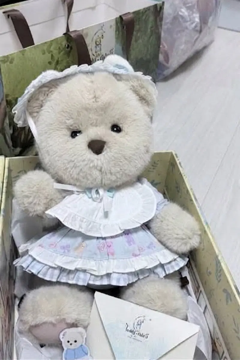 (의상 2개 포함) 테디테일즈 레나베어 BIG 38cm 밀크티 인형