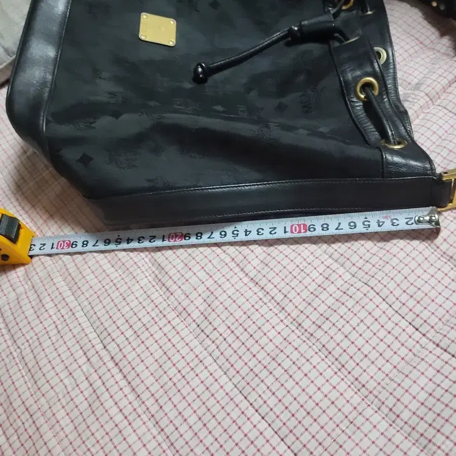 MCM 엠씨엠 숄더백 검정색