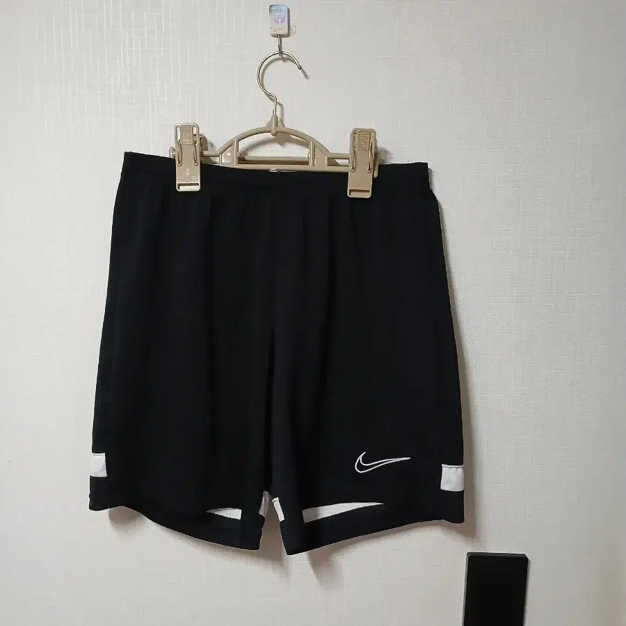 나이키 드라이핏 축구 반바지 블랙