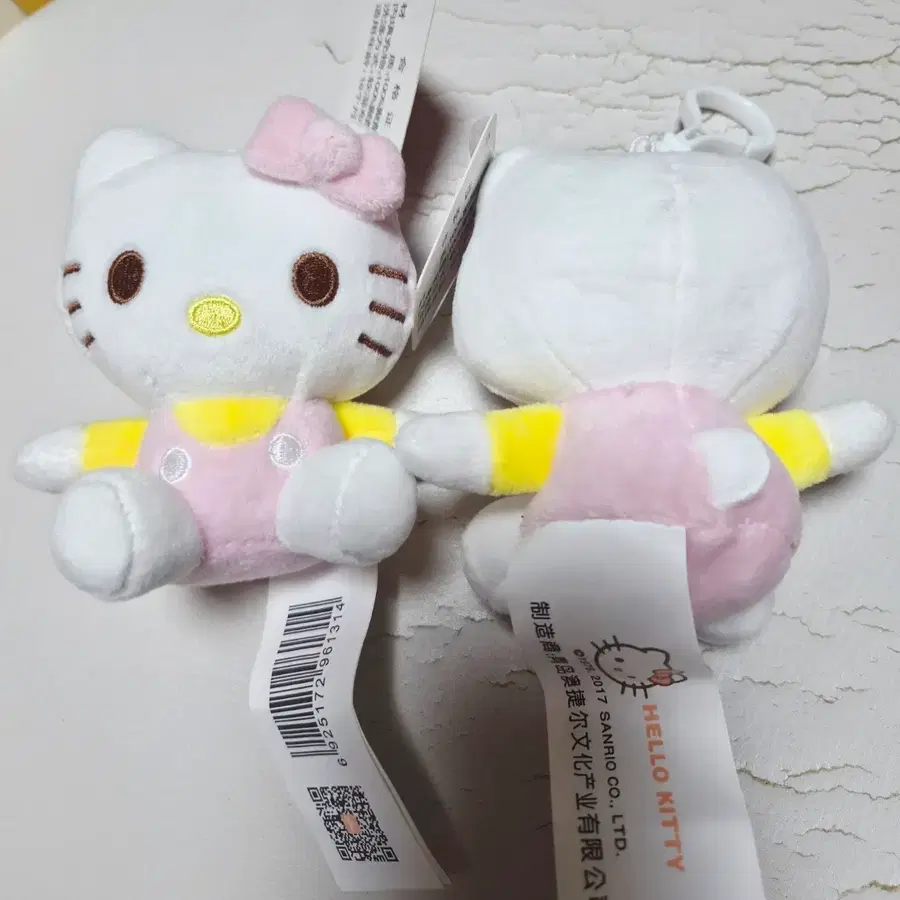 (새상품)헬로키티 인형 키링 2종