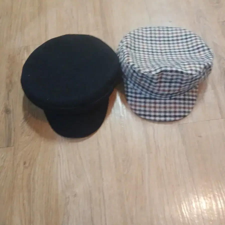 자라 빵모자 2개 세트 (블랙 / 체크)s