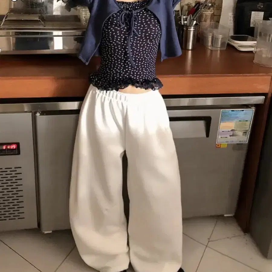 트레이닝 팬츠 화이트