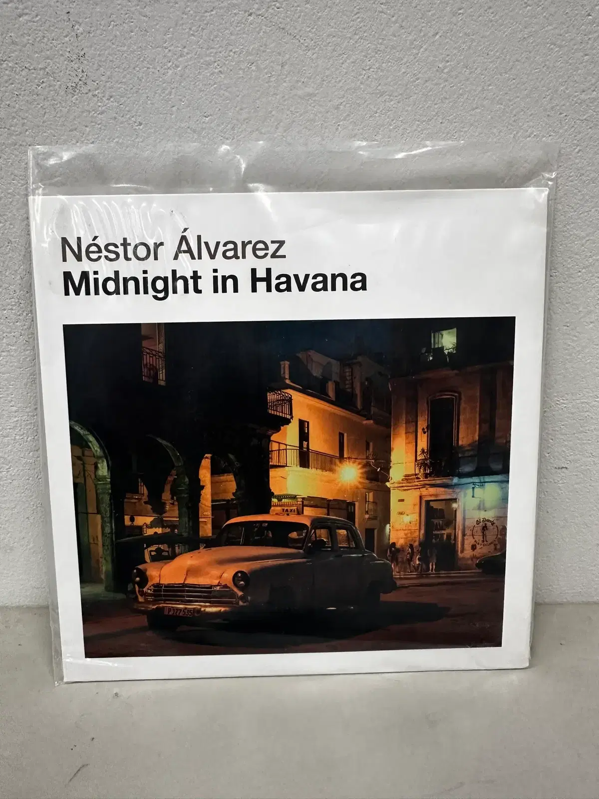 네스토르 알바레즈 Nestor Alvarez 'Midnight In Havana' 7인치 LP 팝니다.