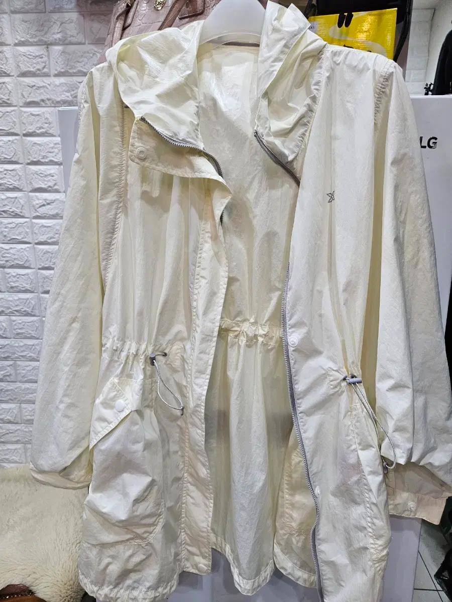 JDX 바람막이 점퍼 아이보리색 100