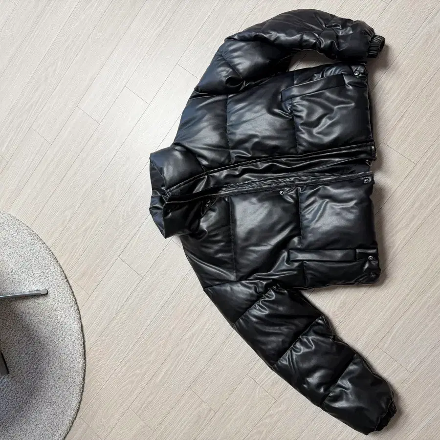 에이블리 가죽 패딩