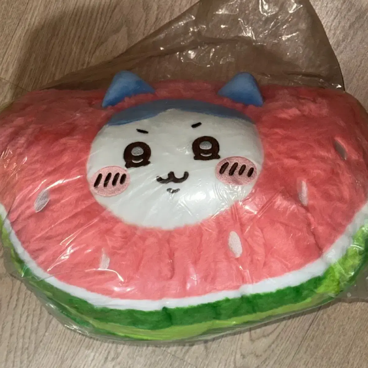 치이카와 먼작귀 중국 미니소 한정 수박 하치와레 인형 쿠션