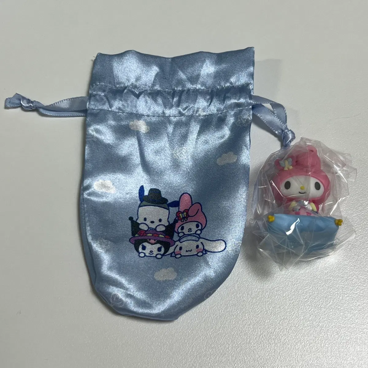 이디야 산리오 콜라보 랜덤 피규어 마그넷 세배 마이멜로디 미개봉