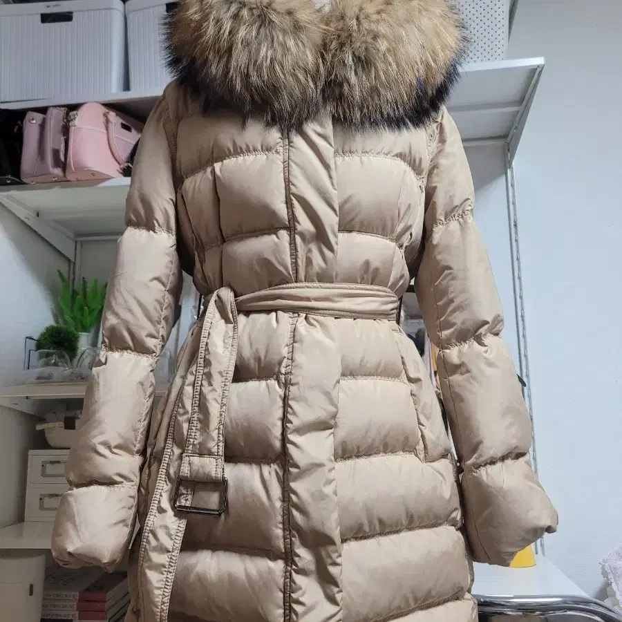 js. 뉴욕 폭스퍼 롱패딩