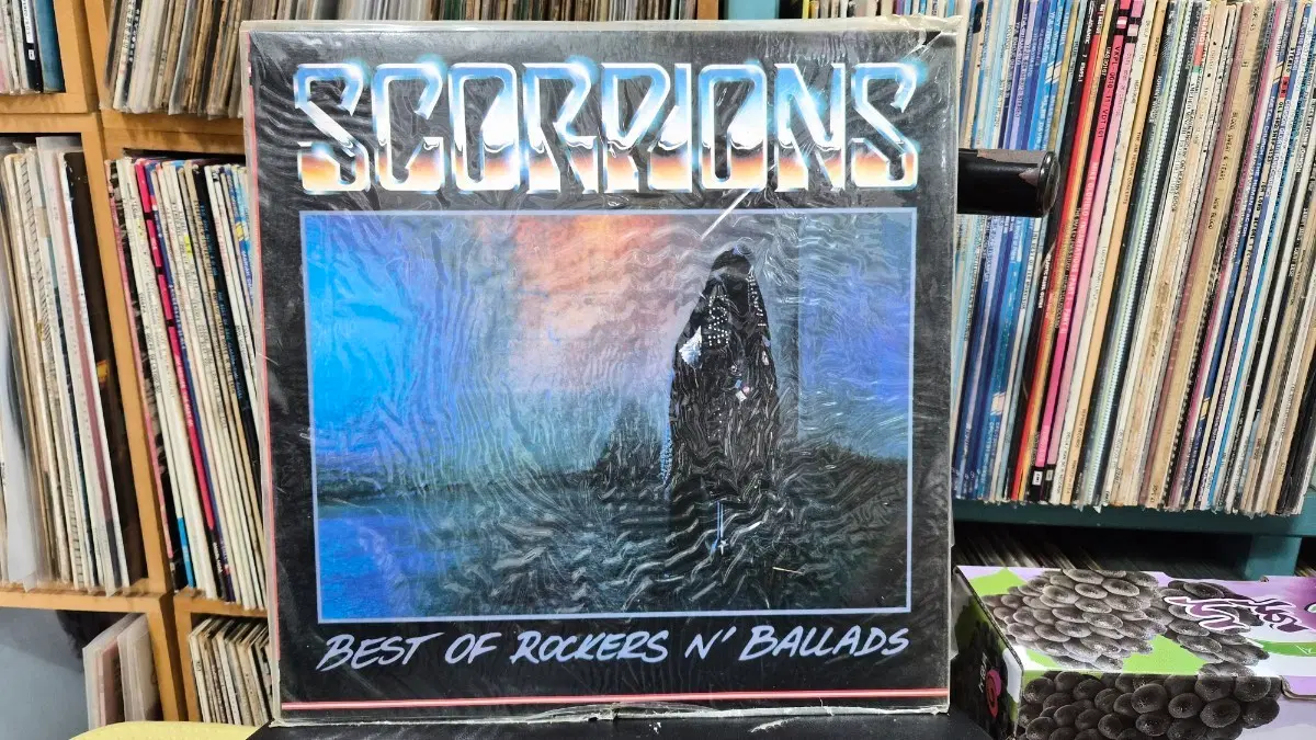 Scorpions 베스트 오브 록커스 앤 발라드 LP