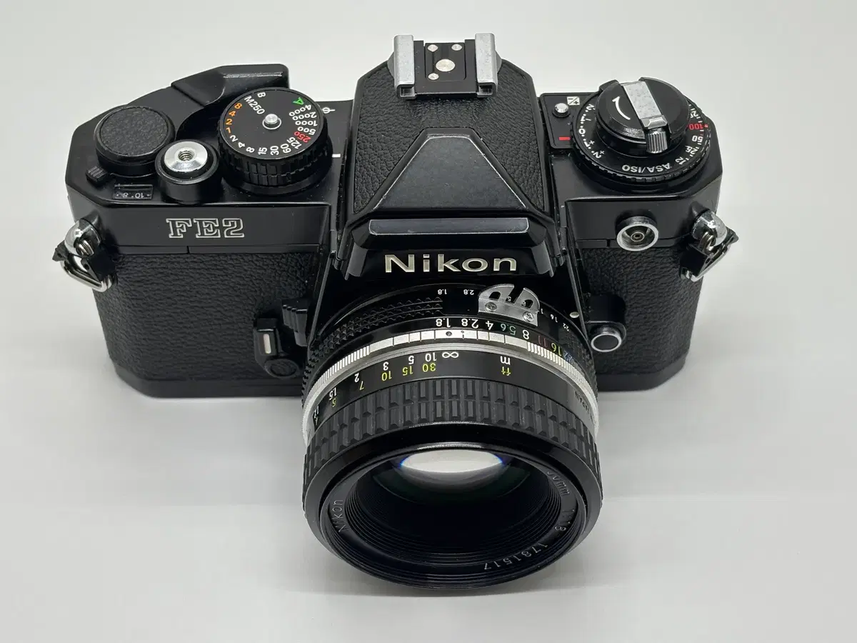 니콘 필름카메라 fe2 블랙 50mm f1.8