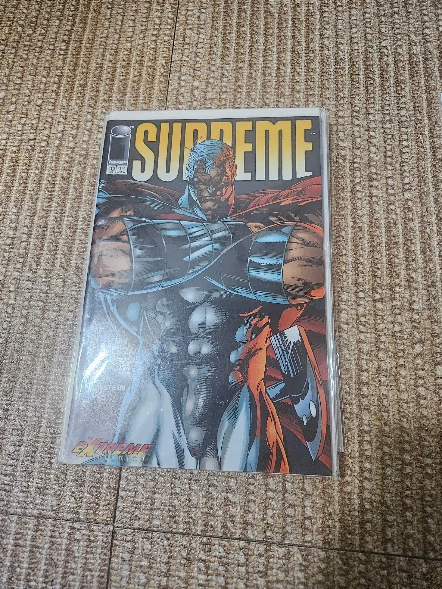 S / Supreme #10