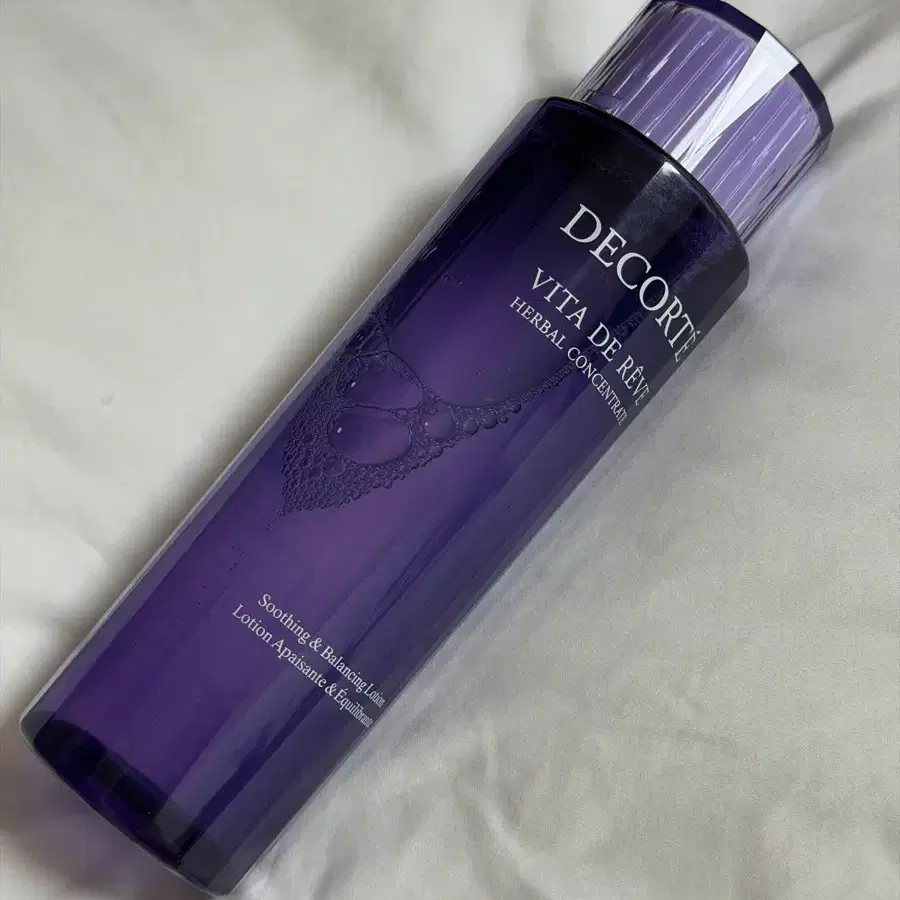 데코르테 비타 드 레브 허벌 컨센트레이트 로션 300ml