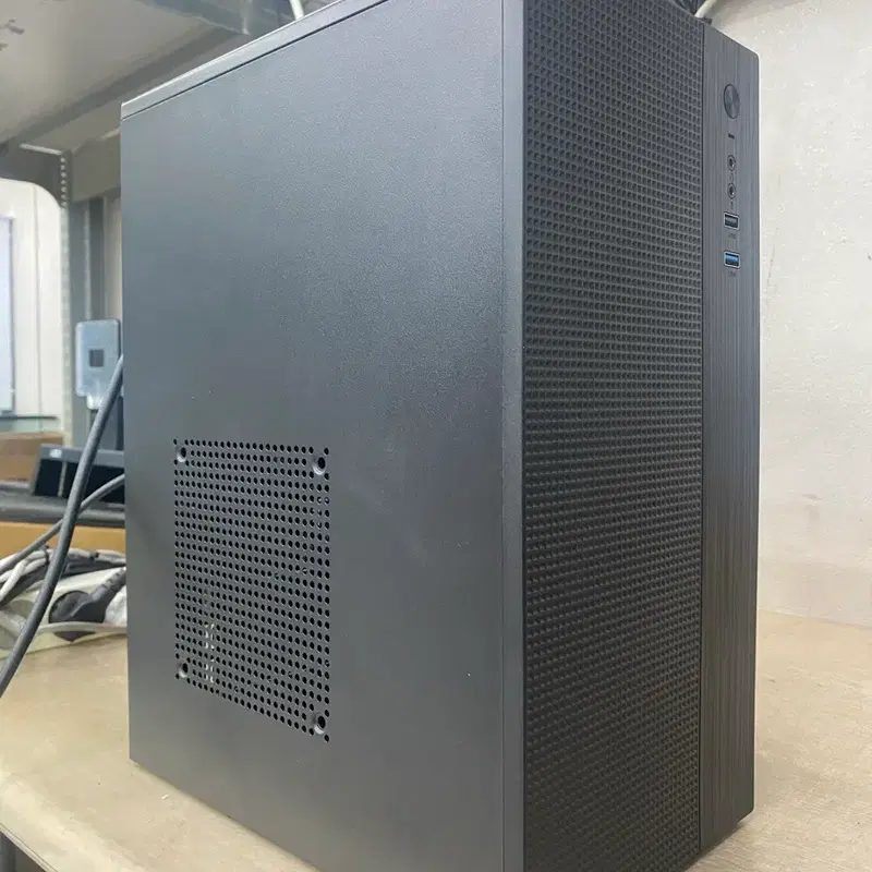 라이젠5-2400G/RX550-4G/신품미니케이스. 무료배송