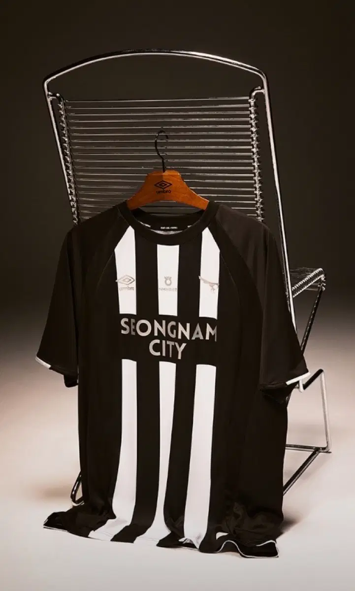 성남FC 2025 홈 유니폼 구매합니다