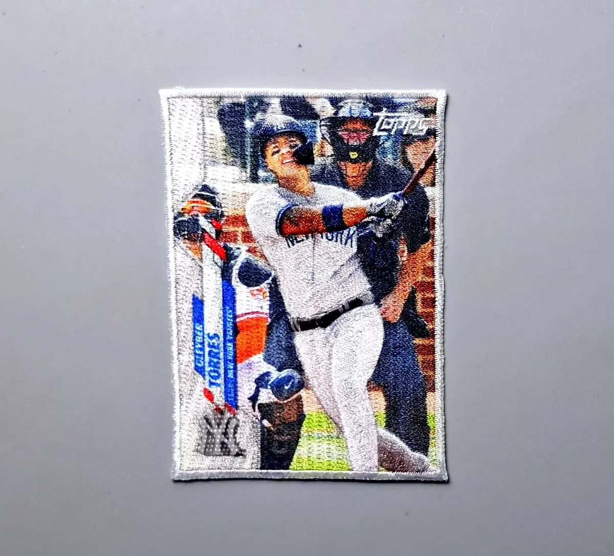MLB 글레이버 토레스 천으로 만든 카드 2020 탑스 업데이트 박스로더 Cloth Patch