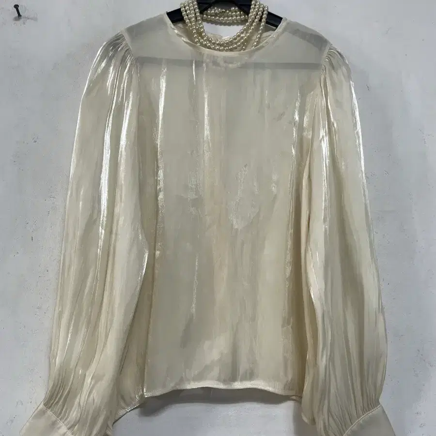 특가새)N6997 오간자스타일 블라우스.퍼프.시스루
