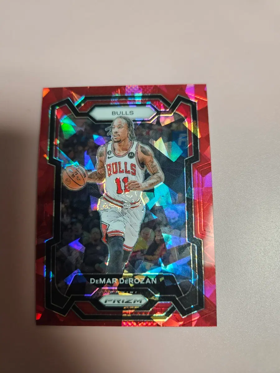 NBA)더마 드로잔 2023 파니니 프리즘 Red Ice