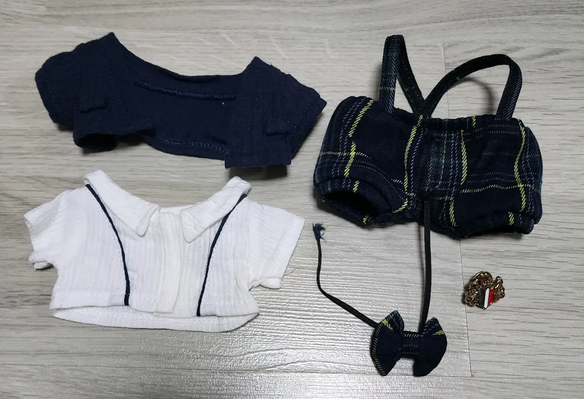 20cm 솜깅 인형 옷 체크 멜빵 스쿨룩 옷장