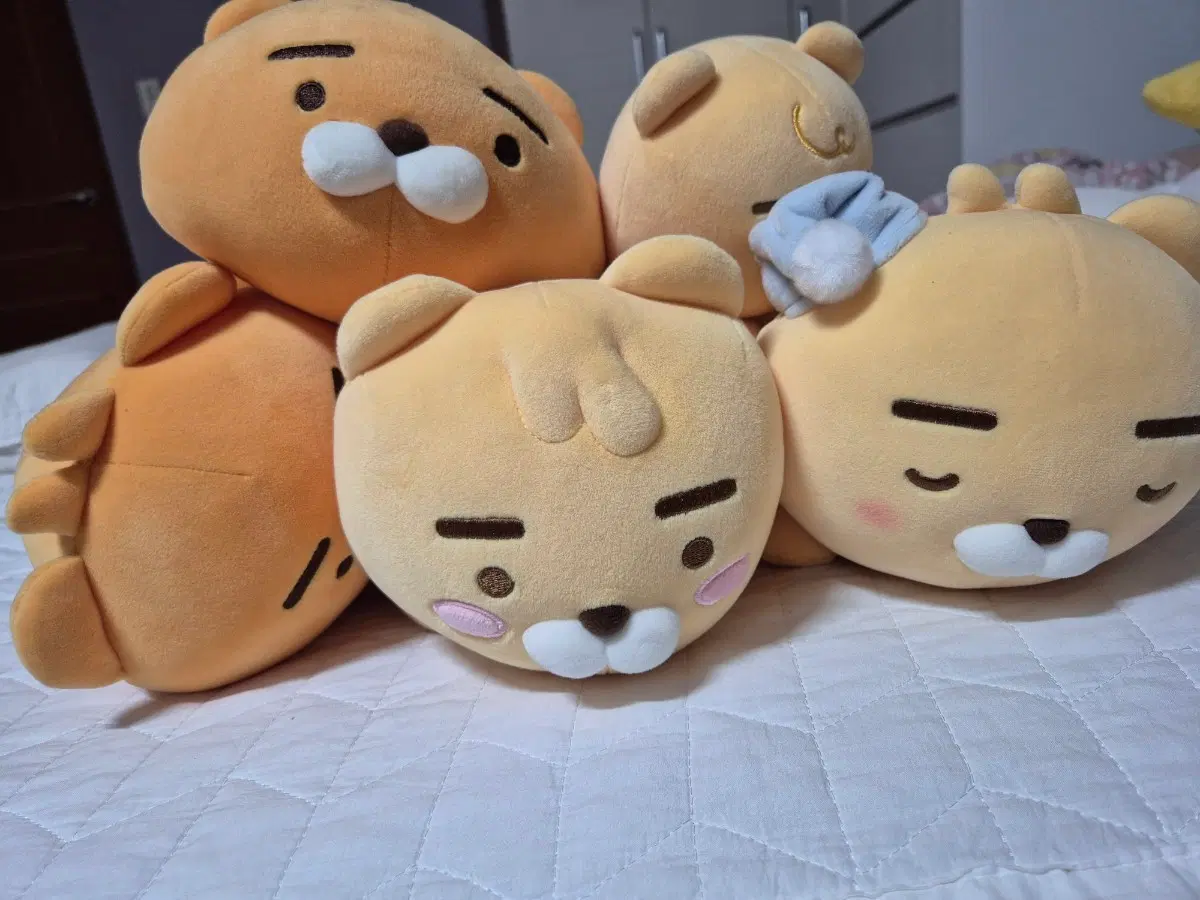 카카오프렌즈 역대 라이언 필로우 판매합니다.