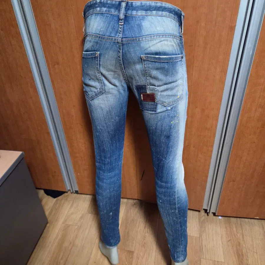 DSQUARED2디스퀘어드2스판청바지44입니다만 약30정도