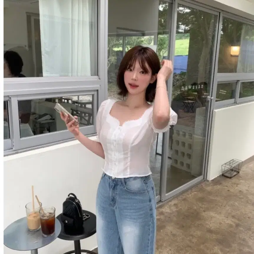 소버샵 bloom blouse