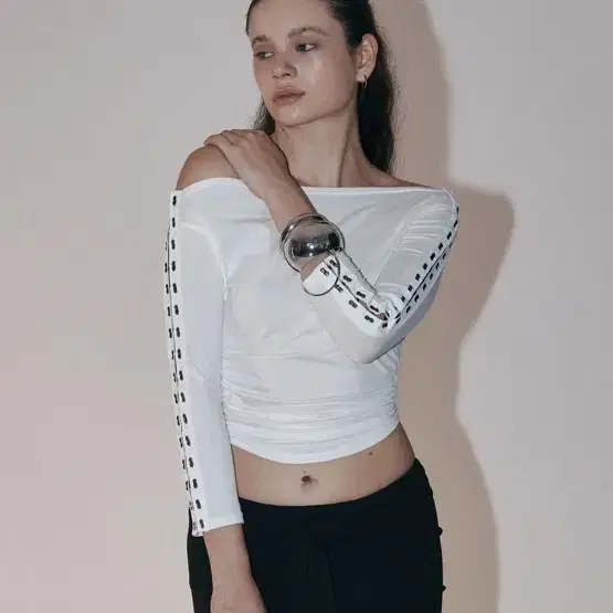 플리즈노팔로우 Lexi Hooked Shirring top