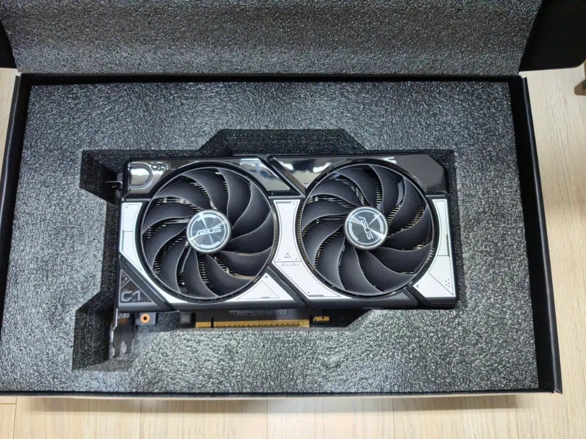 Asus 5060ti dual 8G 교환 (판매 x)