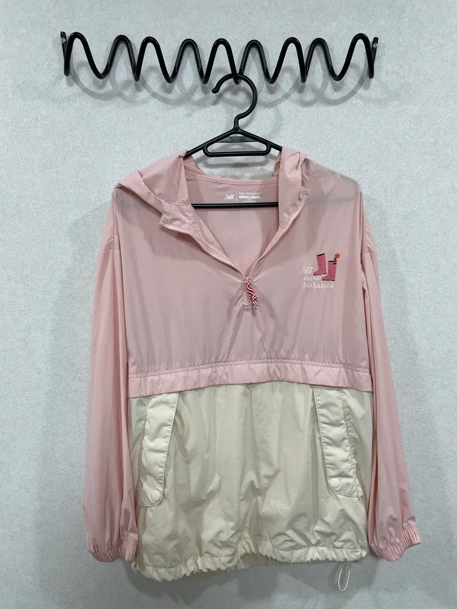 뉴발란스 반집업 160