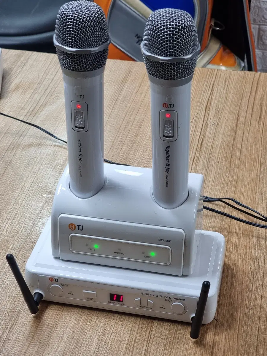 무선마이크 태진(TJ미디어) DWS-5800 세트