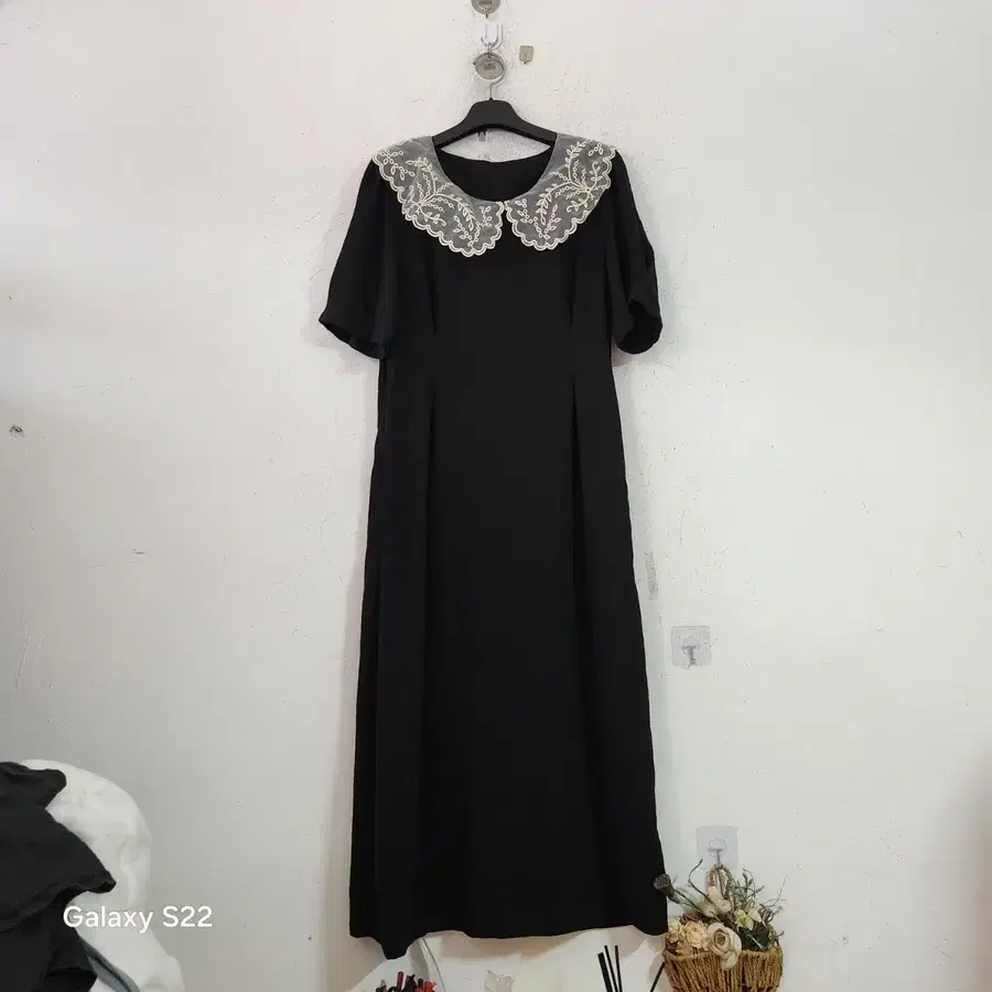 레이스 칼라 원피스 블랙