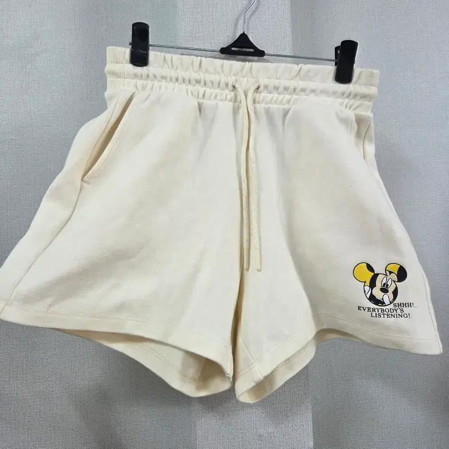 미키마우스 반바지 아이보리 봉수
