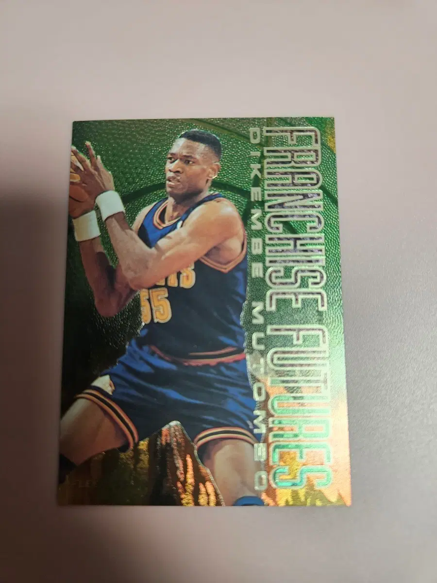 NBA)디켐베 무톰보 1995 Fleer 인서트