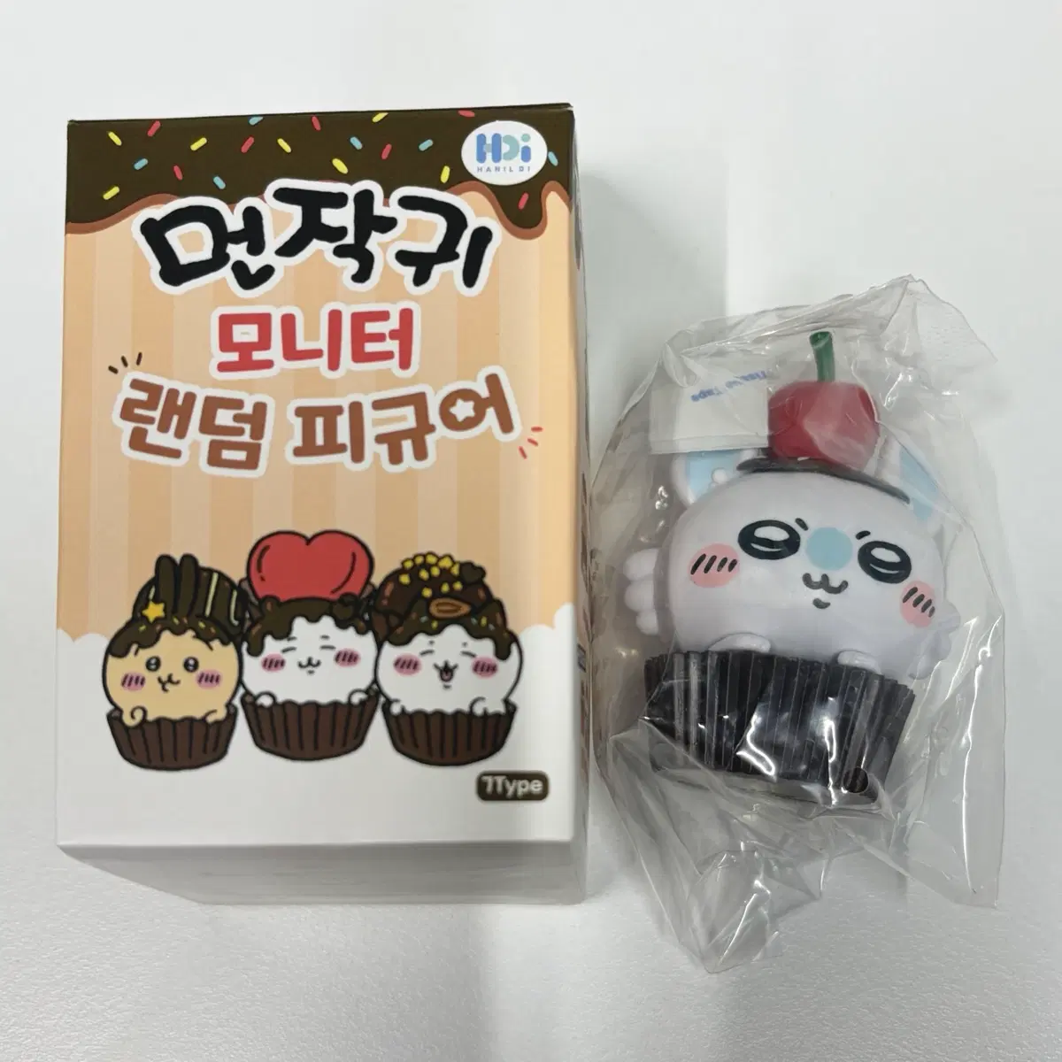 미개봉 | 먼작귀 모몽가 모니터 랜덤 피규어