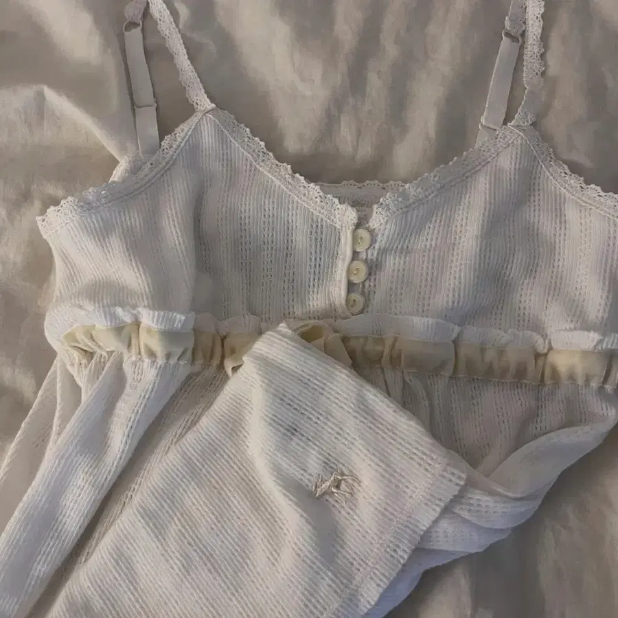 빈티지 레이스 아베크롬비 벨벳 리본 민소매 나시 블라우스 핀터깔 베이비돌