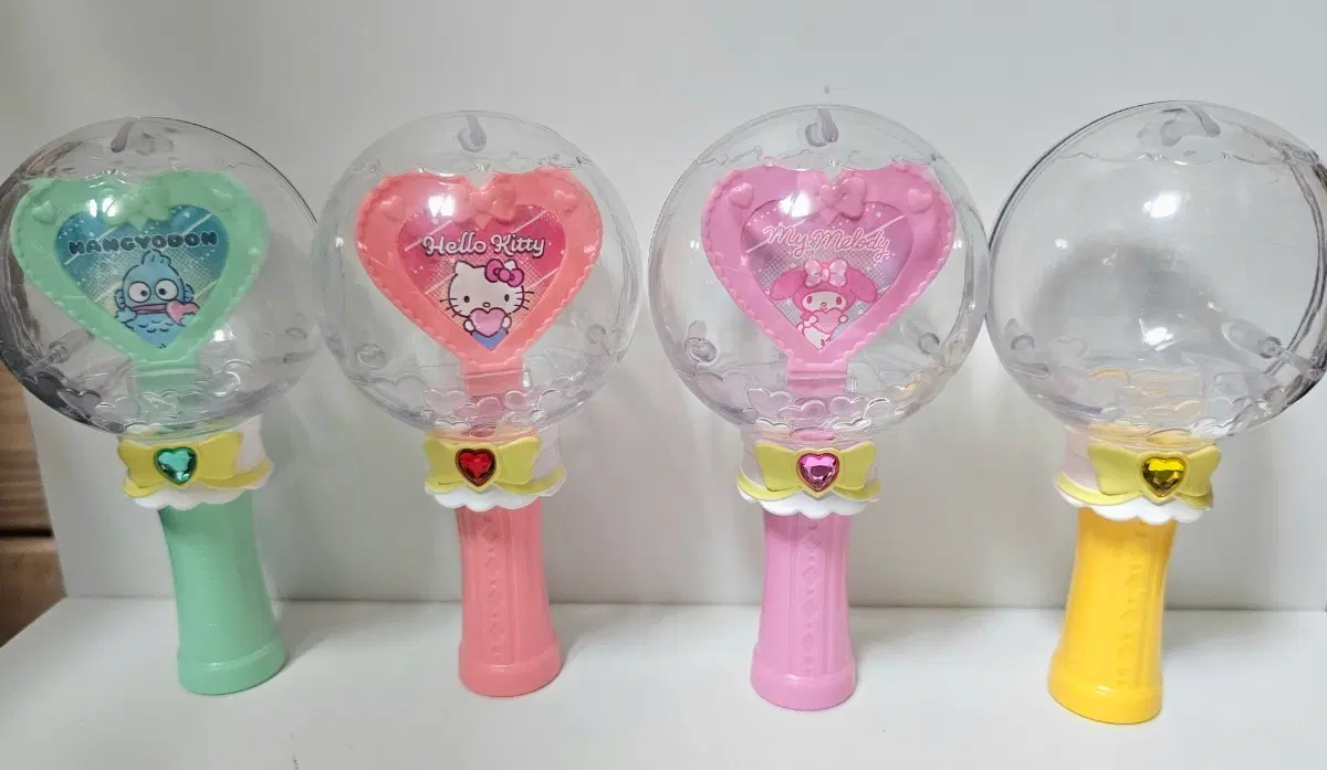 산리오 캐릭터 응원봉 일괄 판매