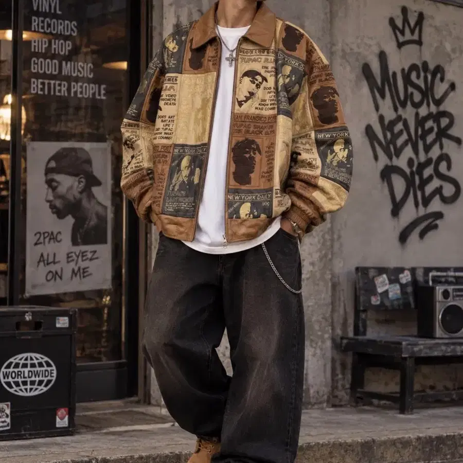 90s TUPAC 투팍 뉴스페이퍼 가죽 봄버 재킷 2XL