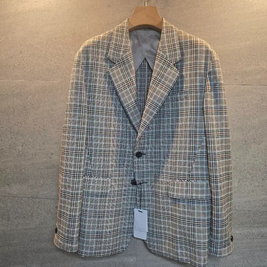 LIBERCLASSY. 럭셔리 자켓. 미착.