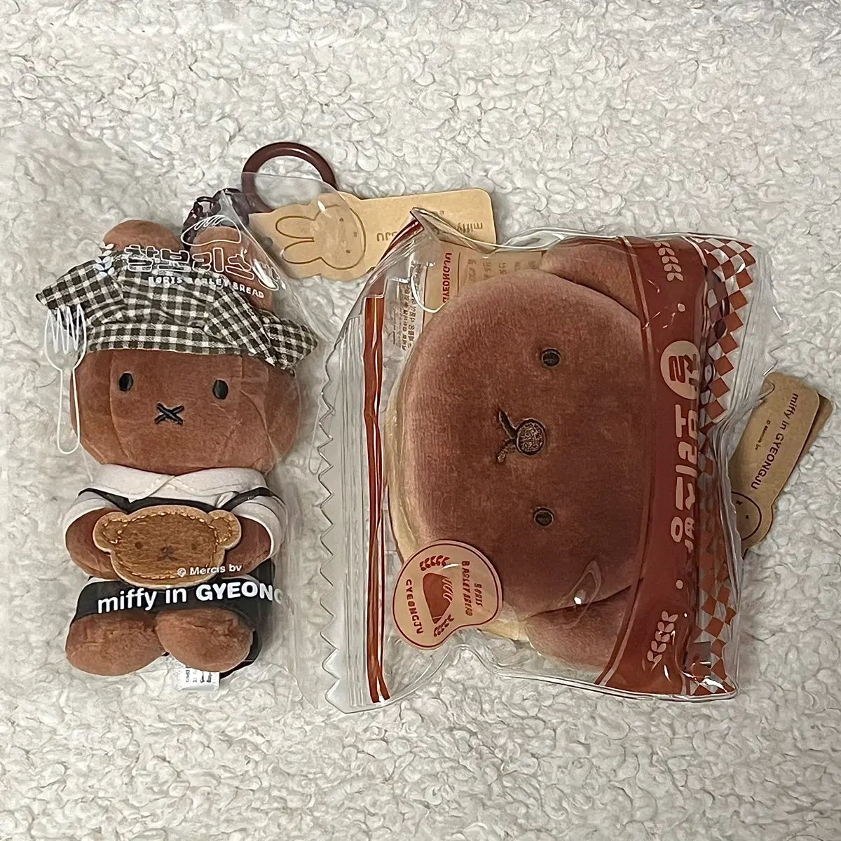 경주 한정 미피스토어 찰보리스 파우치 멜라니 키링 인형