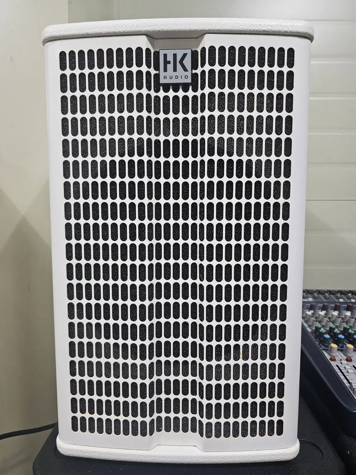 HK Audio Elements E110 서브 우퍼 팝니다