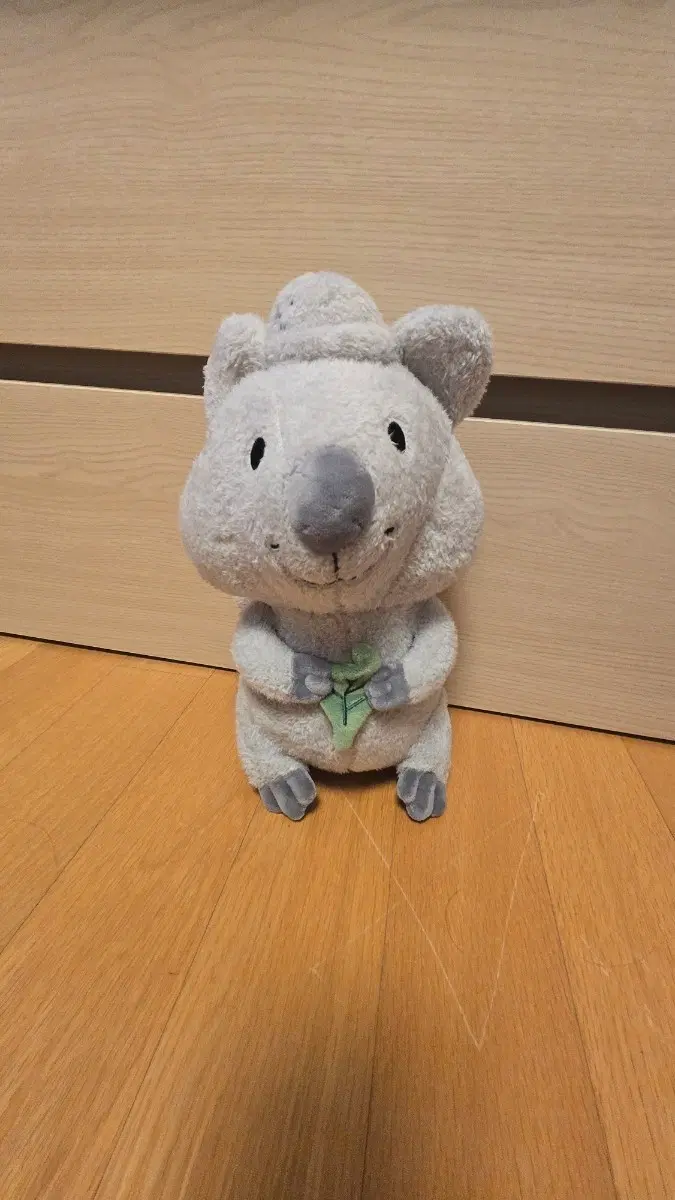 잎사귀 쿼카 인형